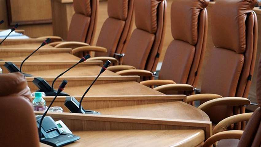 Близько 60% молодих політиків - родичі депутатів та чиновників (Дослідження)