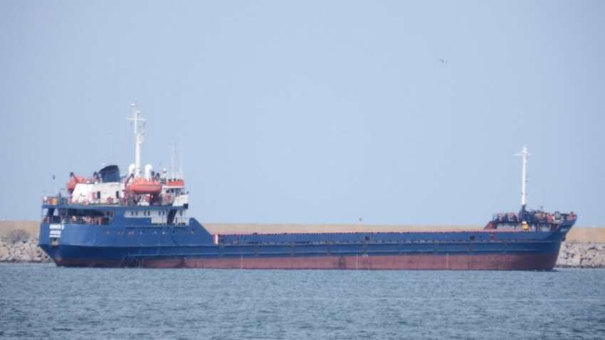 У Каспійському морі тоне іранське судно: могло перевозити зброю