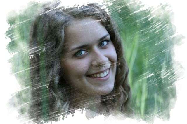 Самосожжение в Запорожье: девушка была красавицей и жаловалась на абьюз (ФОТО) Самосожжение в Запорожье: девушка была красавицей и жаловалась на абьюз (ФОТО)