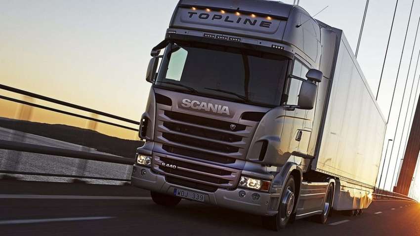 Жара в столице Украины остановила движение крупногабаритных грузовиков 