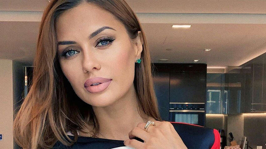 Майже кома: російська блогерка ледь не пішла на той світ під час сходження на Еверест Майже кома: російська блогерка ледь не пішла на той світ під час сходження на Еверест