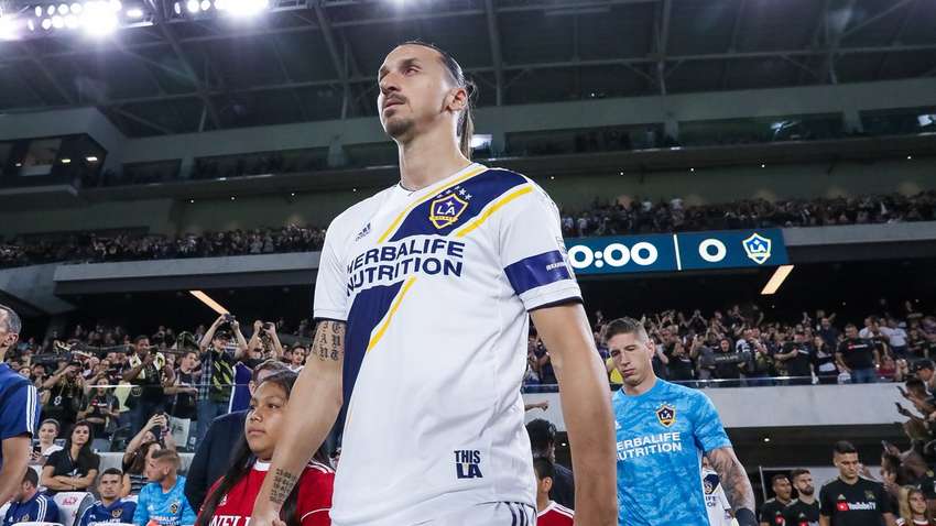 Ібрагімовіч визначиться зі своїм майбутнім протягом місяця