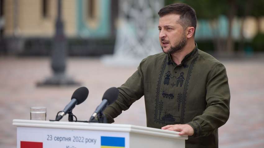 Зеленский намекнул на мощном ответе России, если будут увеличены обстрелы Украины