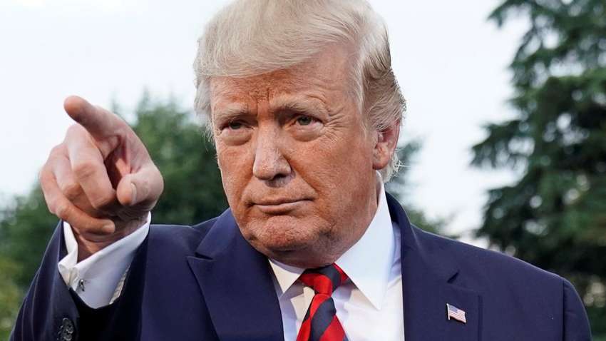 Трамп вимагає зустрічі з інформатором, який доповів про його розмову з Зеленським