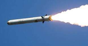 Закрите укриття під час нічної ракетної атаки на Київ: жителі Деснянського району кажуть, що це уже не вперше