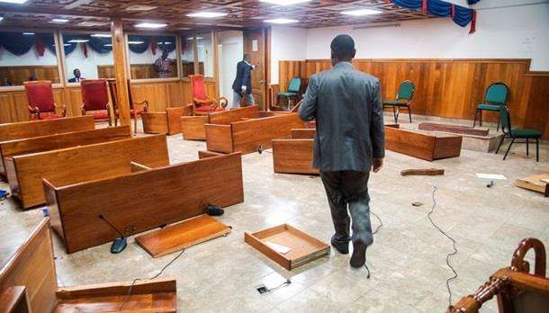 У Сенаті Гаїті сталася стрілянина