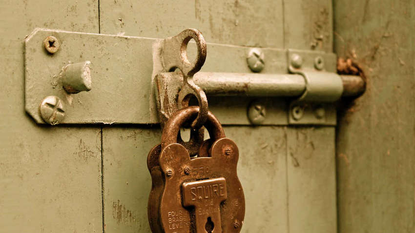 Карантин проти волі: австрійський фермер замкнув українців, підозрюючи в них COVID-19