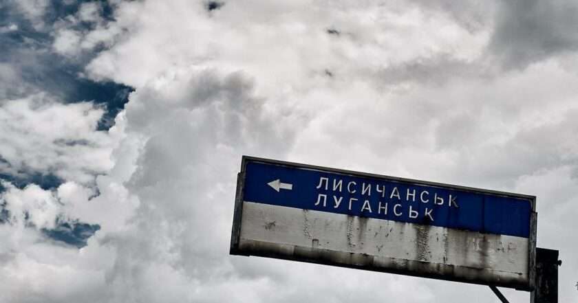 В Центре национального сопротивления рассказали, кому Кремль отдал часть оккупированной Луганщины