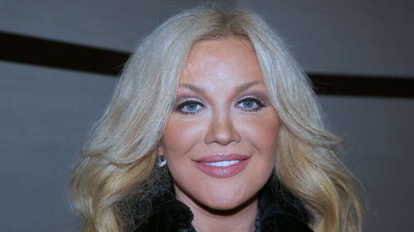  Колишня співачка з України поскаржилася на невдалі "уколи краси"