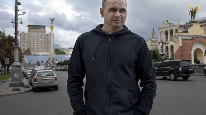 Сенцов остро раскритиковал пресс-конференцию Зеленского и сравнил его  с Путиным