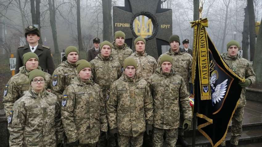 "Скоро не залишиться студентів": що не так з військовою освітою в Україні "Скоро не залишиться студентів": що не так з військовою освітою в Україні