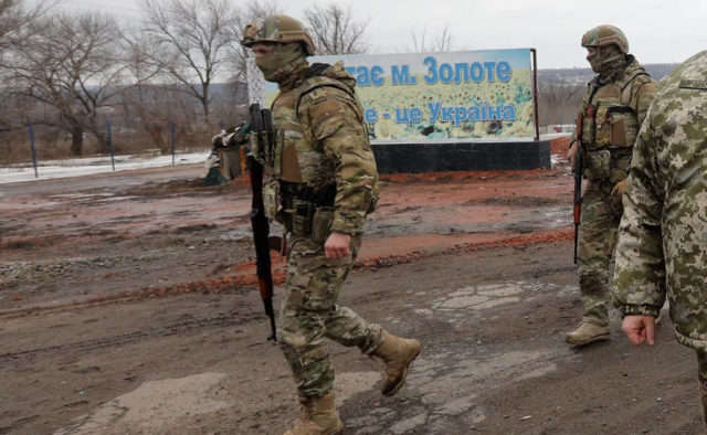 Українська сторона завершила розведення сил у Золотому