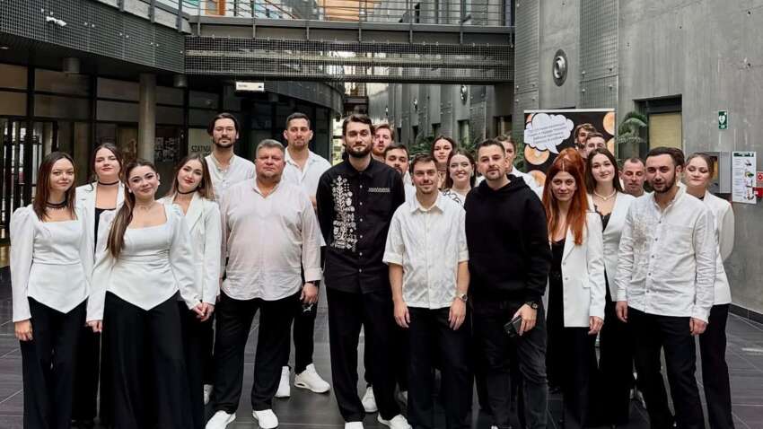 «Це розірвало серце»: легендарний хор «Гомін» передав 1 мільйон гривень постраждалим у Тернополі після кривавого удару РФ