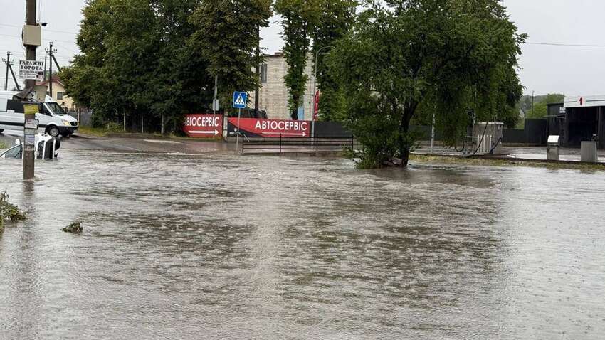 Бульвары вместо канализации: почему на самом деле "поплыл" Львов и с чем не справился Садовый Бульвары вместо канализации: почему на самом деле "поплыл" Львов и с чем не справился Садовый