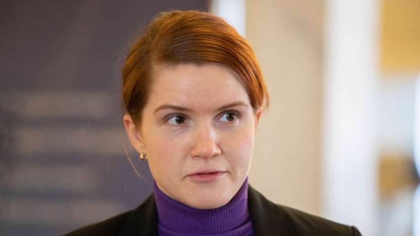 Тепер в одному рядку з колаборантами та зрадниками: куди внесли Безуглу Тепер в одному рядку з колаборантами та зрадниками: куди внесли Безуглу