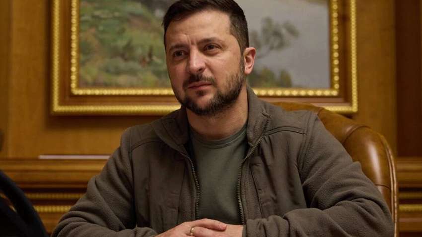  Сколько украинцев сегодня доверяют президенту Зеленскому: появились результаты нового опроса