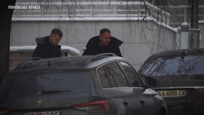 Офіційно: чи охороняють Єрмака 