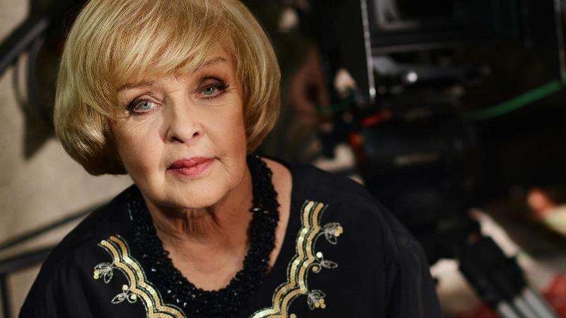 Ада Роговцева розповіла, чому погодилася лягти в одне ліжко з DZIDZIO на зйомках нового фільму