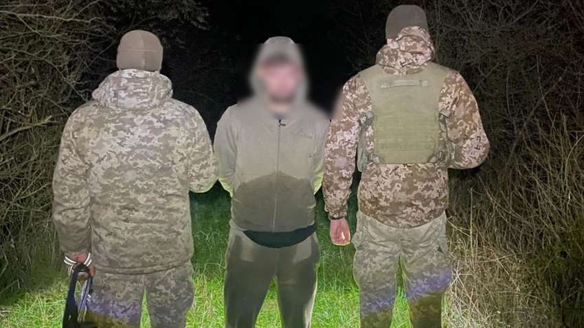 Бегство не удалось: путешественник оказался в ловушке на границе