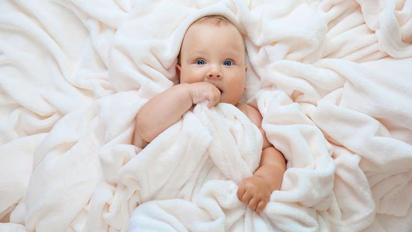 Как правильно выстроить режим дня малыша в первые месяцы жизни - мнение эксперта Как правильно выстроить режим дня малыша в первые месяцы жизни - мнение эксперта