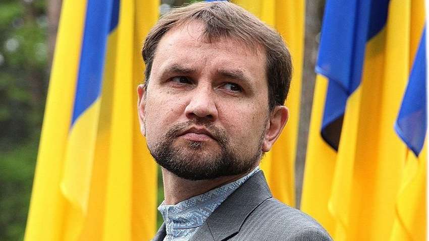 В ВР предлагают доплачивать из бюджета кинотеатрам за трансляцию фильмов на английском языке   В ВР предлагают доплачивать из бюджета кинотеатрам за трансляцию фильмов на английском языке