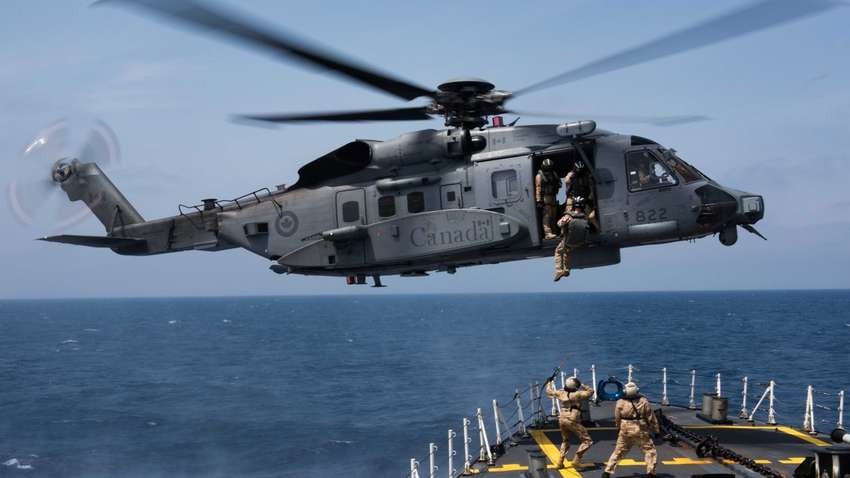 Канада объявила о гибели экипажа вертолета НАТО, пропавшего в Средиземном море