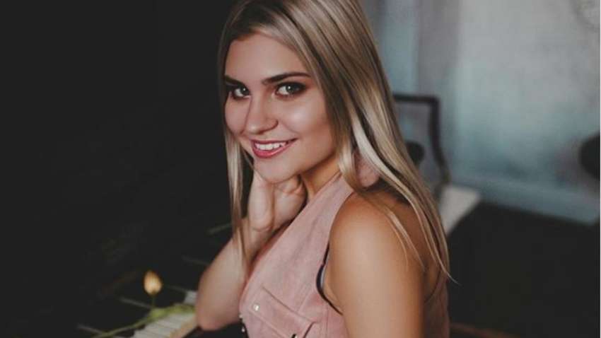 Внука известного российского актера устроила откровенные танцы (ВИДЕО)