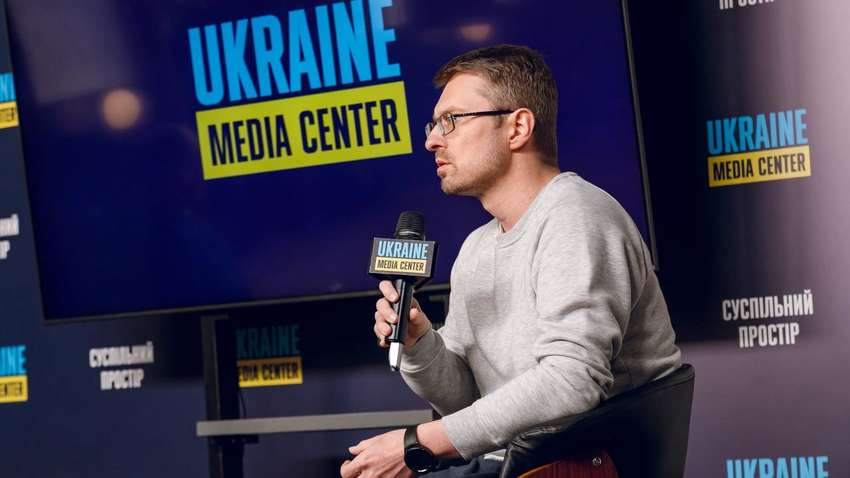 Украинцы почти забыли о вакцине от COVID-19: Минздрав бьет тревогу