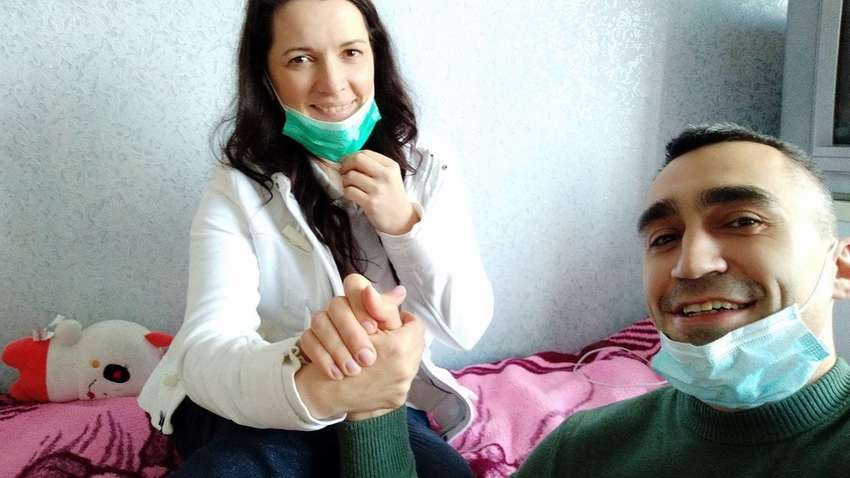 Будні наших "уханьців" у Нових Санжарах: листи з вибаченнями, аналізи і Скалецька в гостях (ФОТО)