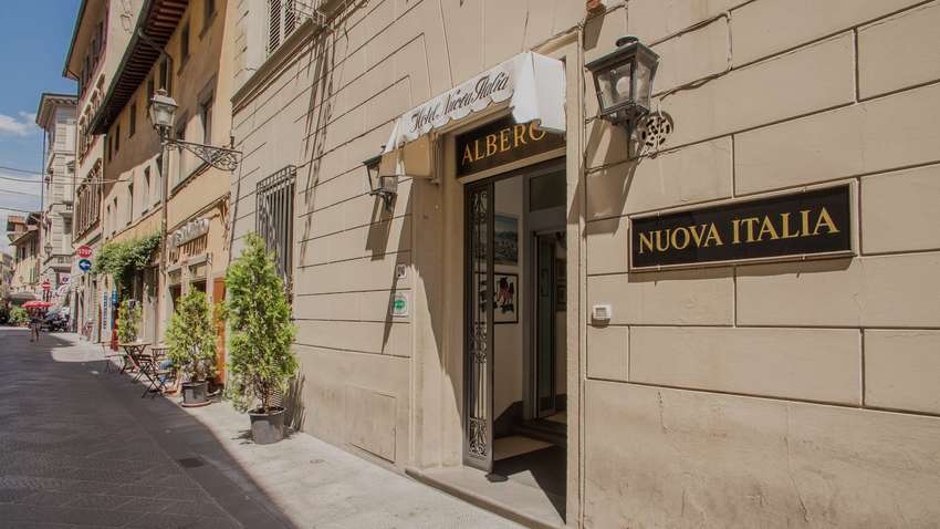 За копейки: иностранцы в Италии массово скупают разорившиеся отели