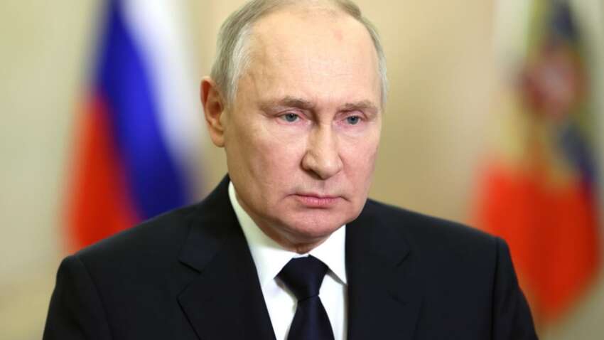 Конфуз в Ашхабаде: Путин дважды не смог правильно произнести фамилию лидеров Туркменистана Конфуз в Ашхабаде: Путин дважды не смог правильно произнести фамилию лидеров Туркменистана