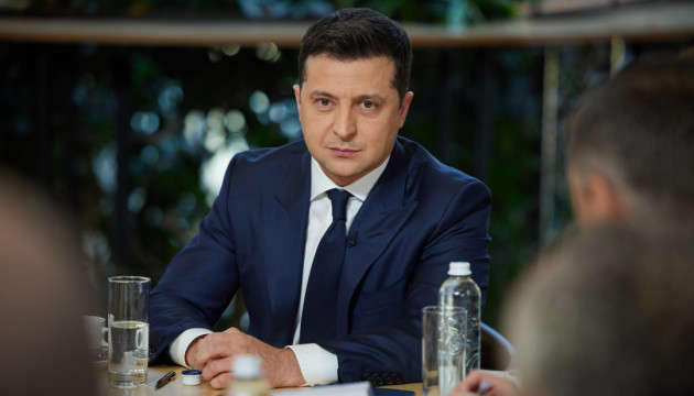 Зеленский ожидает, что Байден и Путин обсудят освобождение политзаключенных из Украины Зеленский ожидает, что Байден и Путин обсудят освобождение политзаключенных из Украины