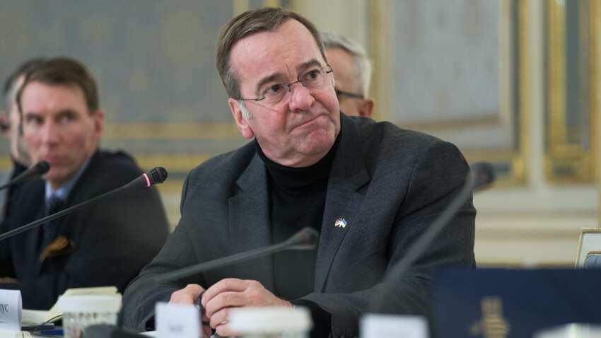 Российские дроны над немецкими аэропортами: в ФРГ шокировали заявлением об угрозе 