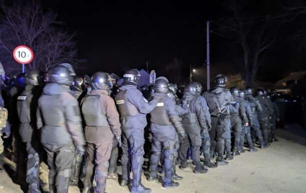 Во время протеста в Новых Санжарах пострадала одна местная жительница