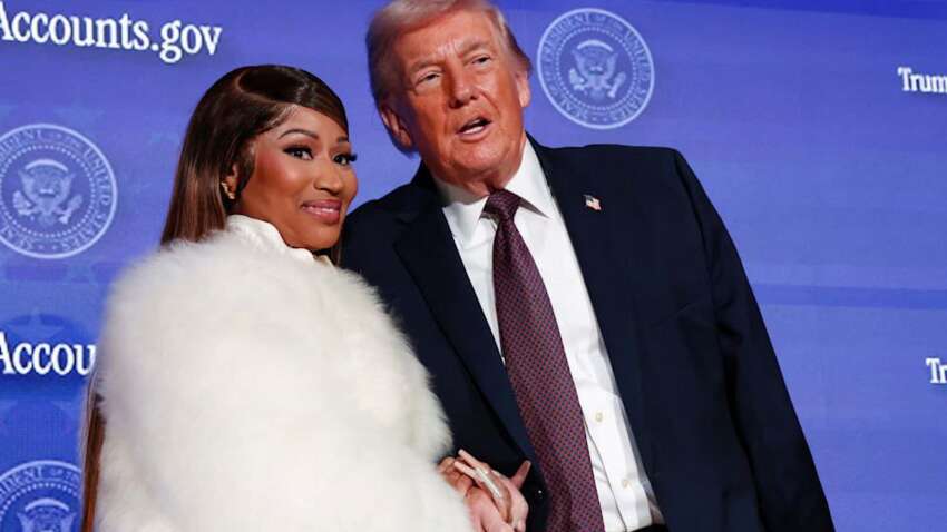 Президент Трамп оценил длинные ногти Ники Минаж и пообещал отрастить такие же