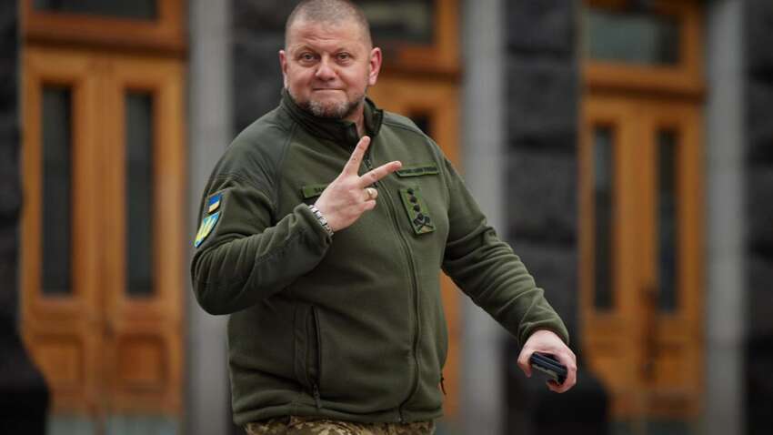 Залужный лично ответил, собирает ли он команду и готовится ли он к выборам.