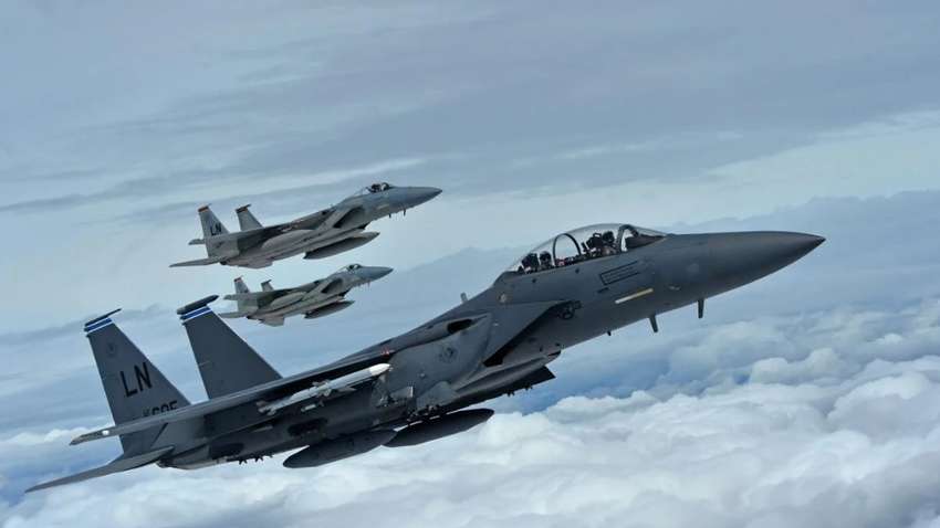 Рейтинг армій світу за кількістю винищувачів. На якому місці Україна