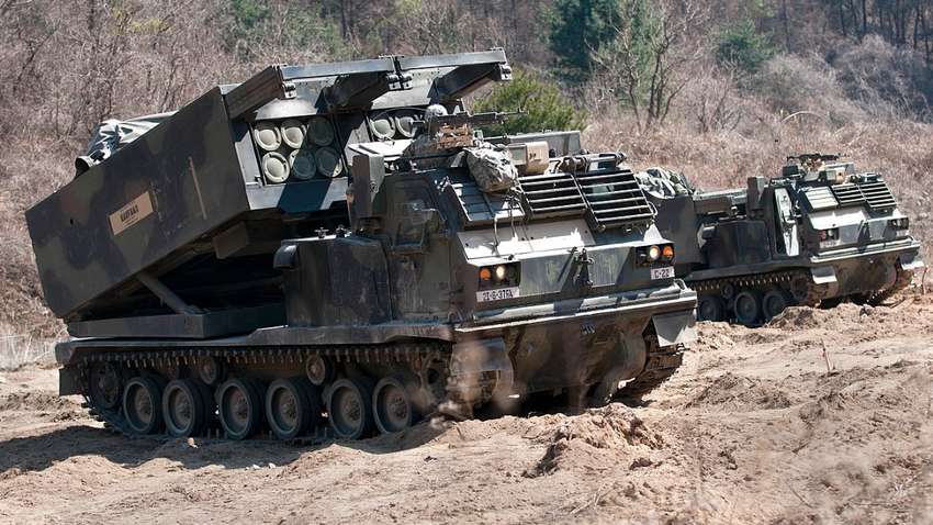 Британія передасть Україні ще кілька реактивних систем залпового вогню: про що йдеться Британія передасть Україні ще кілька реактивних систем залпового вогню: про що йдеться