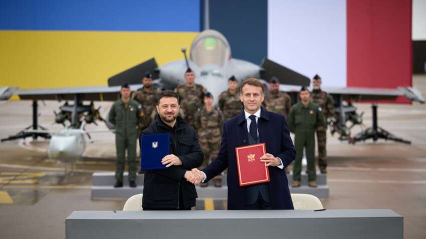 Макрон дав зрозуміти, що миру в Україні найближчим часом не буде: деталі Макрон дав зрозуміти, що миру в Україні найближчим часом не буде: деталі