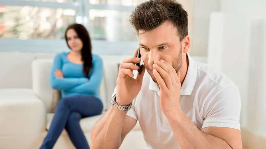 Як дізнатися, що твоя половинка тобі зраджує: головні ознаки та поради