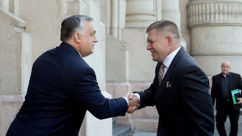 Теперь уговаривать придется не только Орбана: против помощи Украине еще одна страна ЕС Теперь уговаривать придется не только Орбана: против помощи Украине еще одна страна ЕС