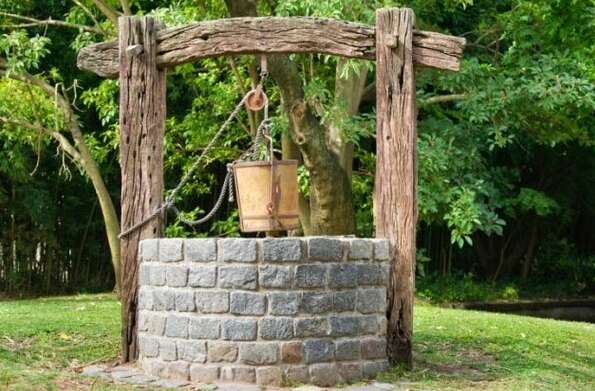 Найглибша криниця в світі, яку вирили вручну: майже чотири статуї "Батьківщини-мати"