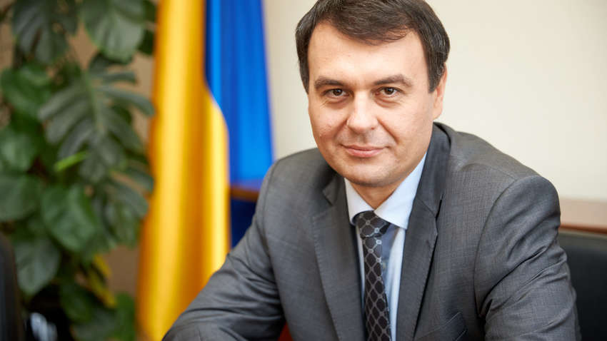 Стоит ли платить налог с чаевых: Гетманцев расставил точки над «і» Стоит ли платить налог с чаевых: Гетманцев расставил точки над «і»