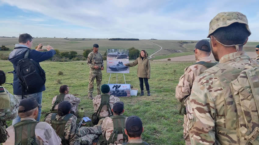 "Не відповідає реаліям війни": Жирохорв висловився про навчання українських військових за кордоном 