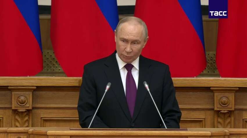 «Труднощі — тимчасові, а Росія вічна»: Путін закликав росіян терпіти проблеми заради війни