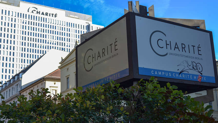 Навальный прокомментировал встречу с Ангелой Меркель   Навальный прокомментировал встречу с Ангелой Меркель