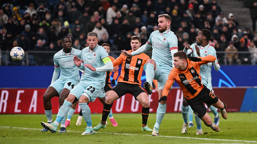 Украинец попал в команду недели ЛЧ по версии УЕФА Украинец попал в команду недели ЛЧ по версии УЕФА