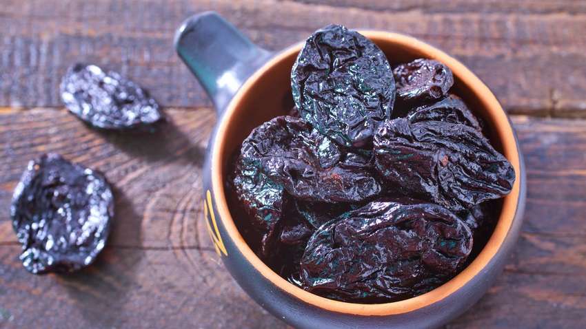 Почему зимой нужно есть чернослив: 5 весомых причин