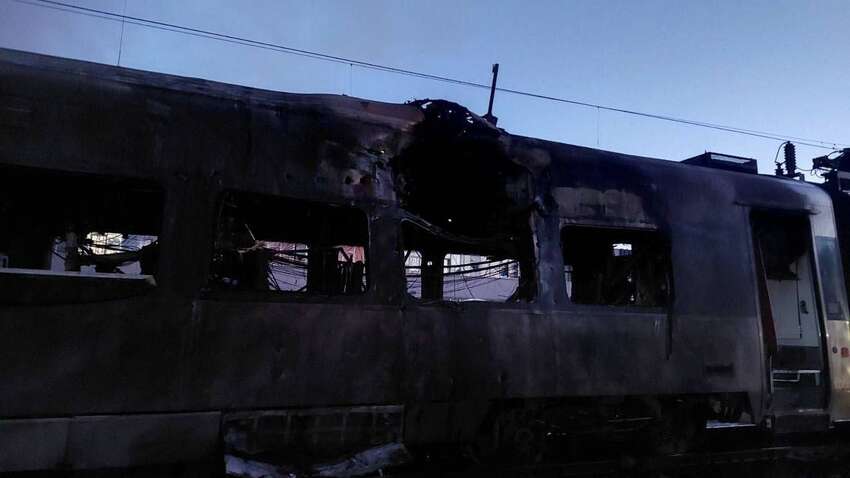 РФ вдарила по пасажирським потягам: фото наслідків