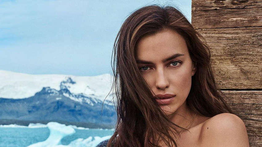 В прозрачном белье: Ирина Шейк снялась для модного бренда В прозрачном белье: Ирина Шейк снялась для модного бренда